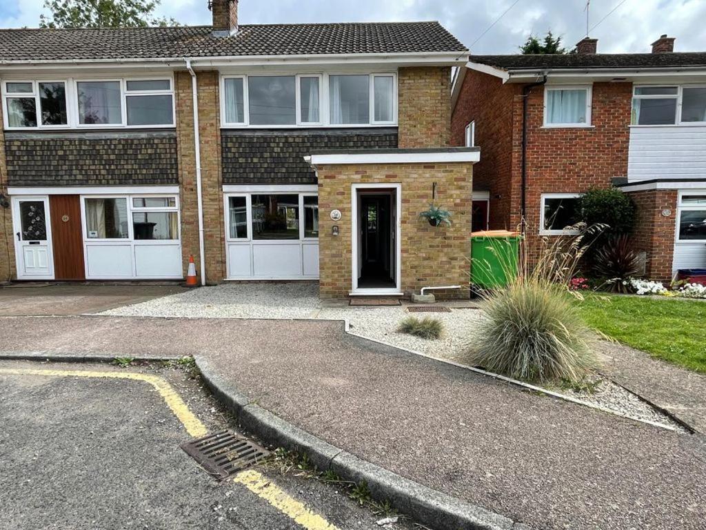 Perfect For Contractors - Canterbury - Free Parking - Ultra Wifi Exterior photo
